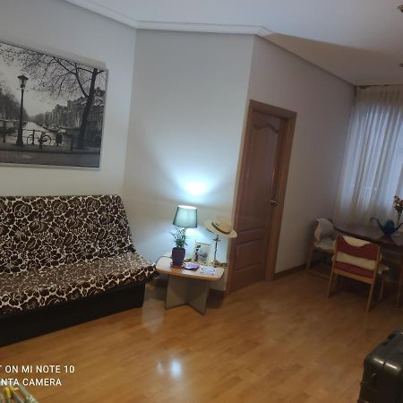 Habitacion L Lägenhet Madrid Exteriör bild